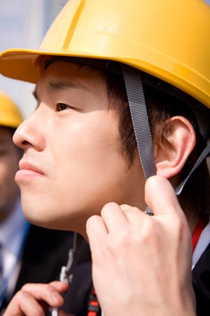 安全に作業を行うには技能講習が必要